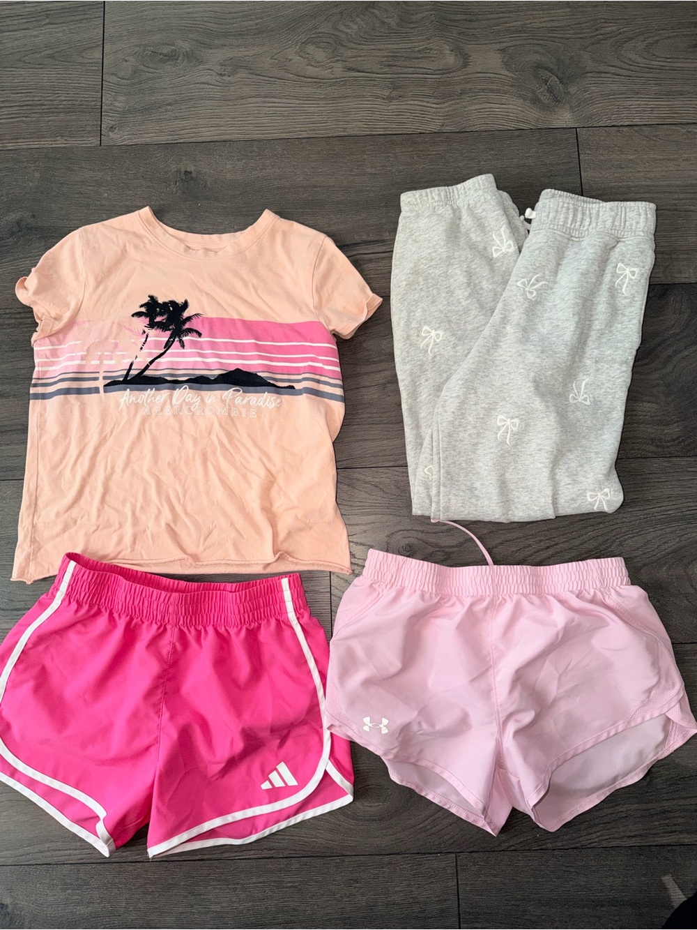 Girls Pink Palm-Graphic Pajama Tee and Shorts Set - Gray Sweatpants Included